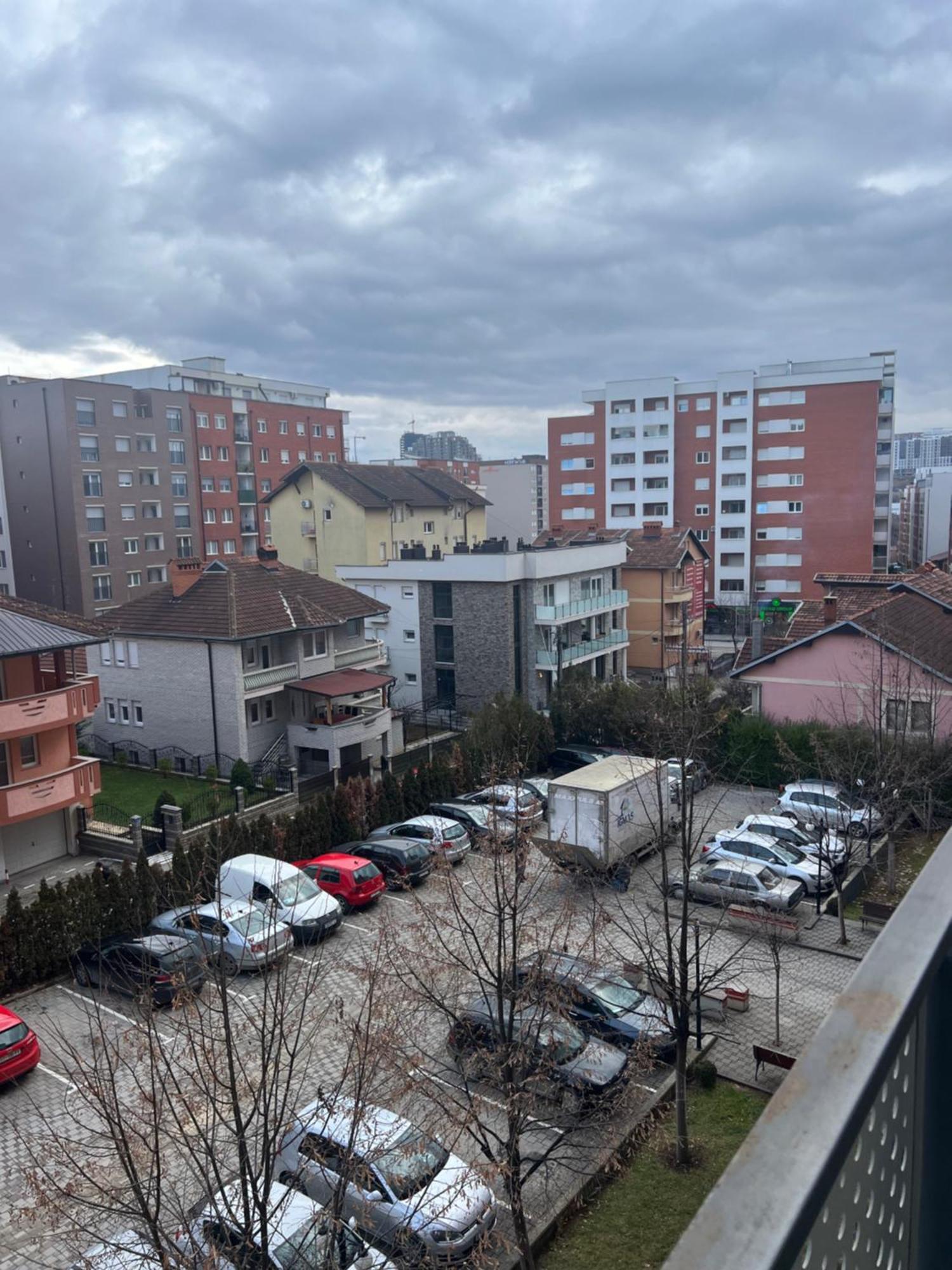 Prishtina Apartments プリシュティナ エクステリア 写真