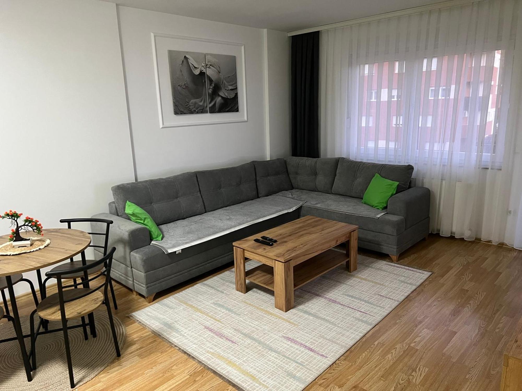 Prishtina Apartments プリシュティナ エクステリア 写真