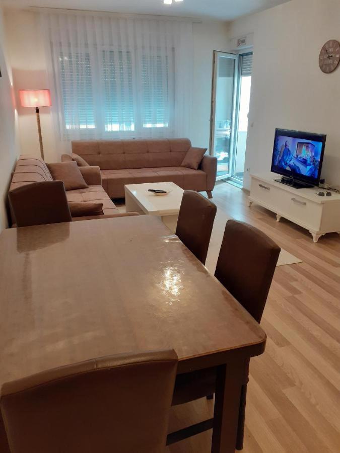 Prishtina Apartments プリシュティナ エクステリア 写真